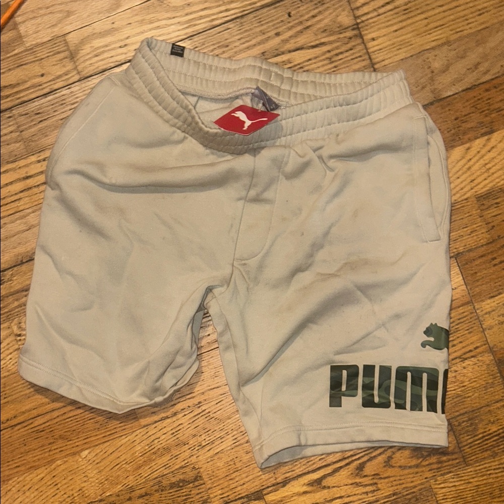 PUMA Men's Light Gray Athletic Shorts with camo lettering. New with tags
